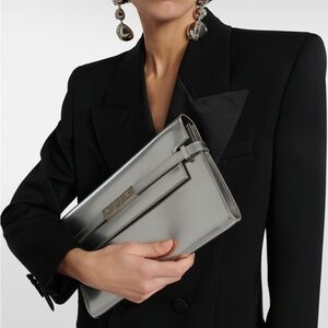 Saint Laurent Metallic Calfskin Manhattan Chain Clutch Metal Argento